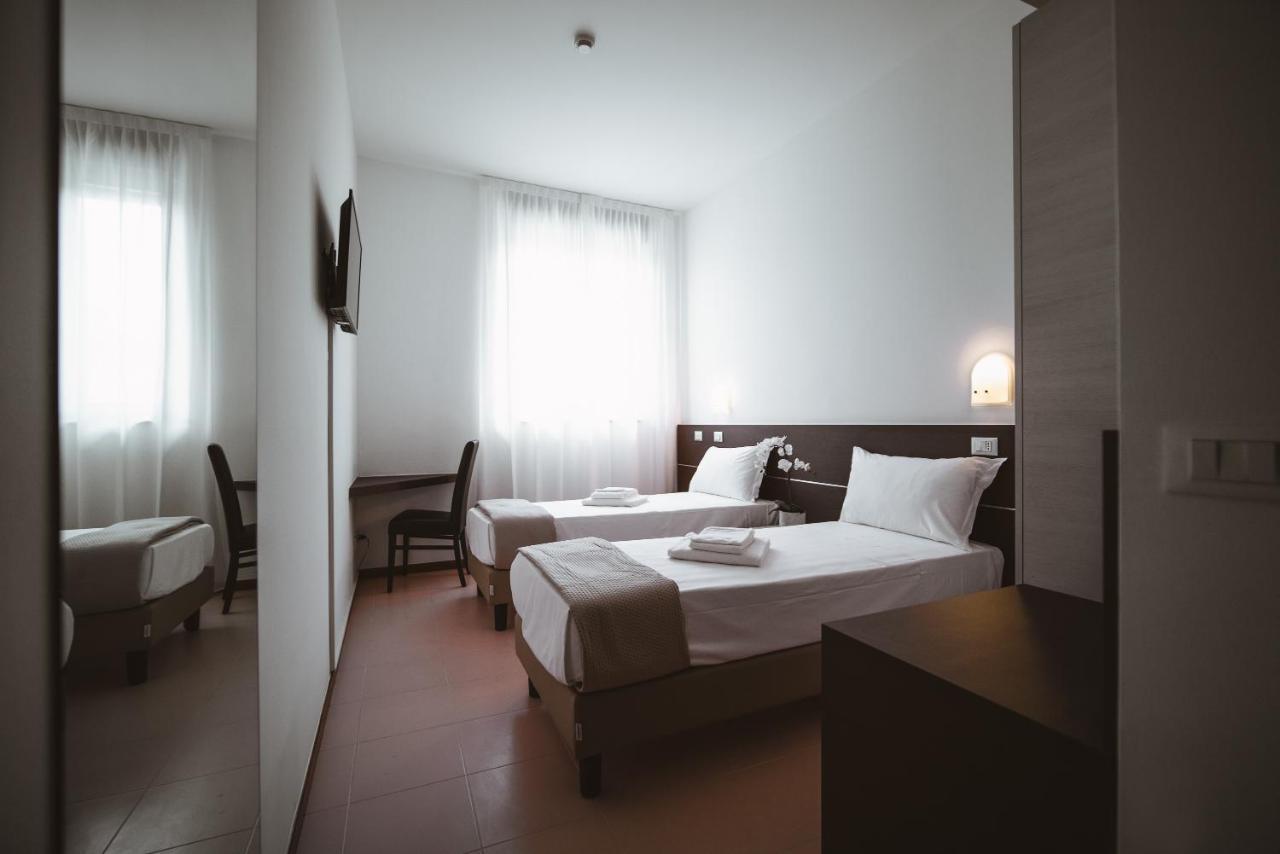 Albergo Commercio Palmanova Eksteriør bilde